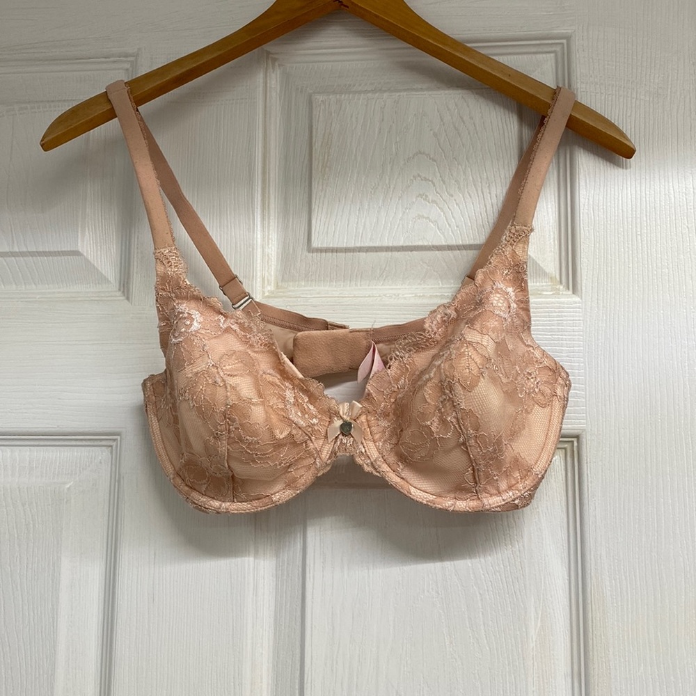 Victoria’s Secret Unlined Blush Lace Bra